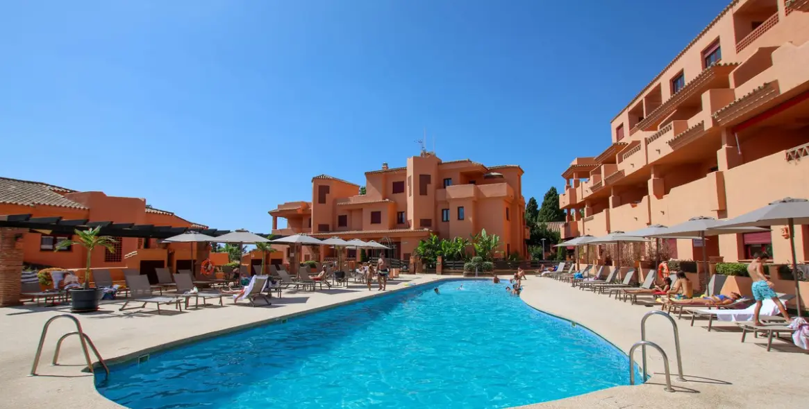 Venta de ático dúplex en Benahavís 30