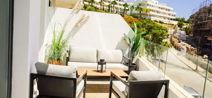 Middle floor apartment R4810156 0