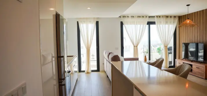 Middle floor apartment R4810156 4