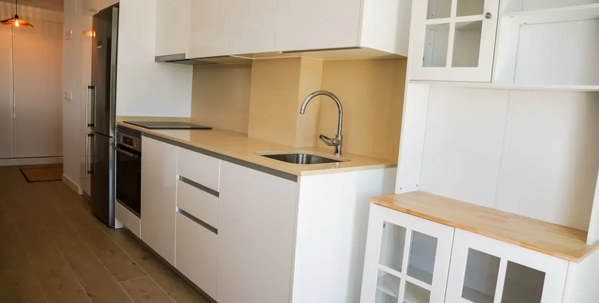 Sale of middle floor apartment in Estepona (district Estepona) 9