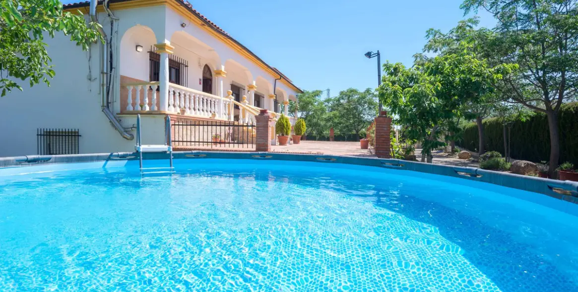 Sale of detached villa in Antequera 1