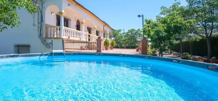 Venta de villa independiente en Antequera 0