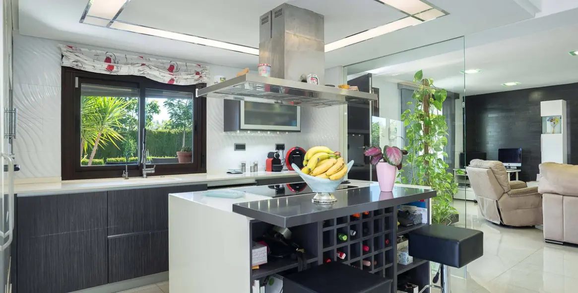 Sale of detached villa in Antequera 16