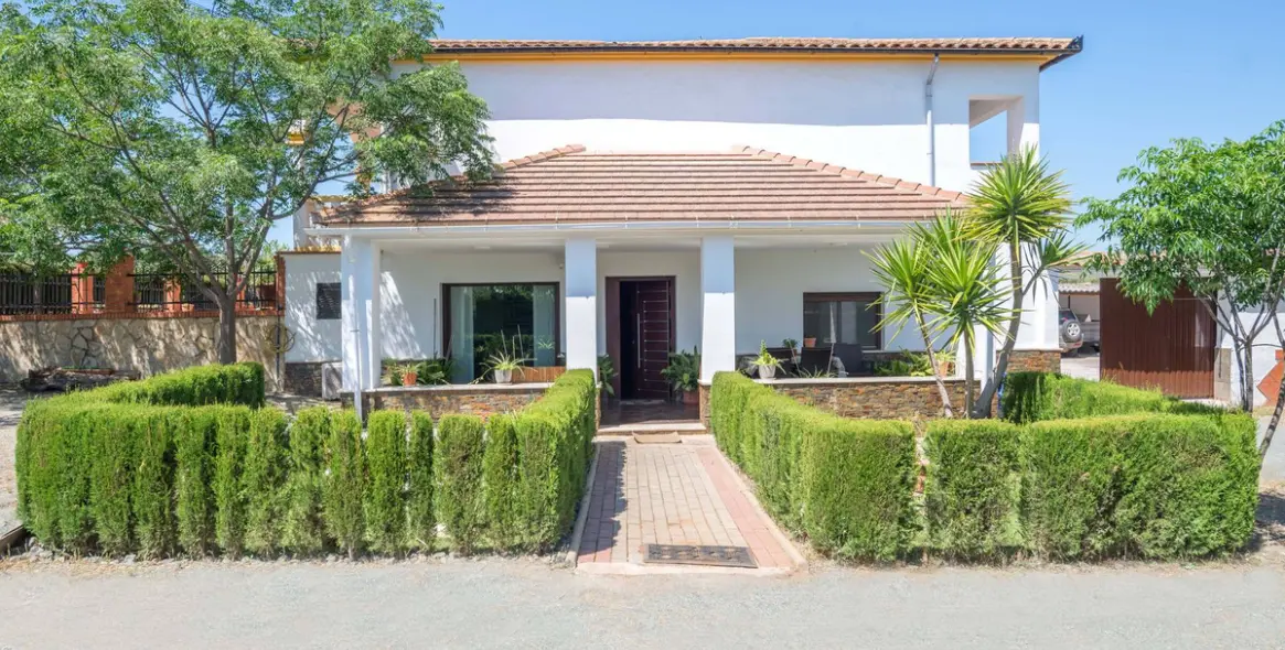 Sale of detached villa in Antequera 20