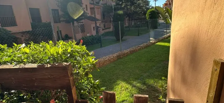 Sale of ground floor apartment in Estepona 1