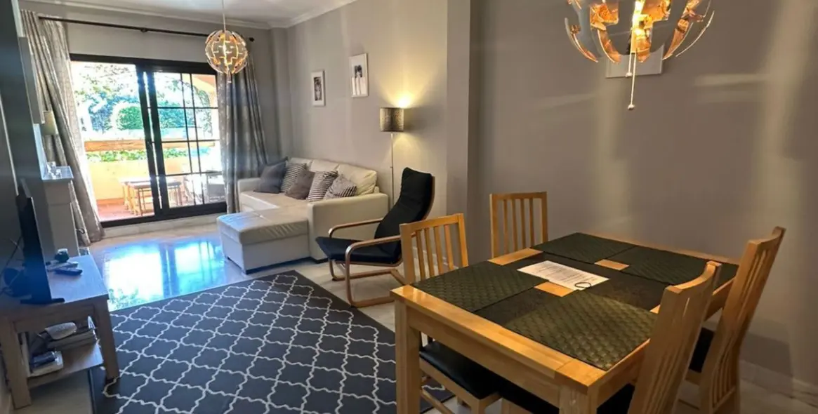 Sale of ground floor apartment in Estepona 3