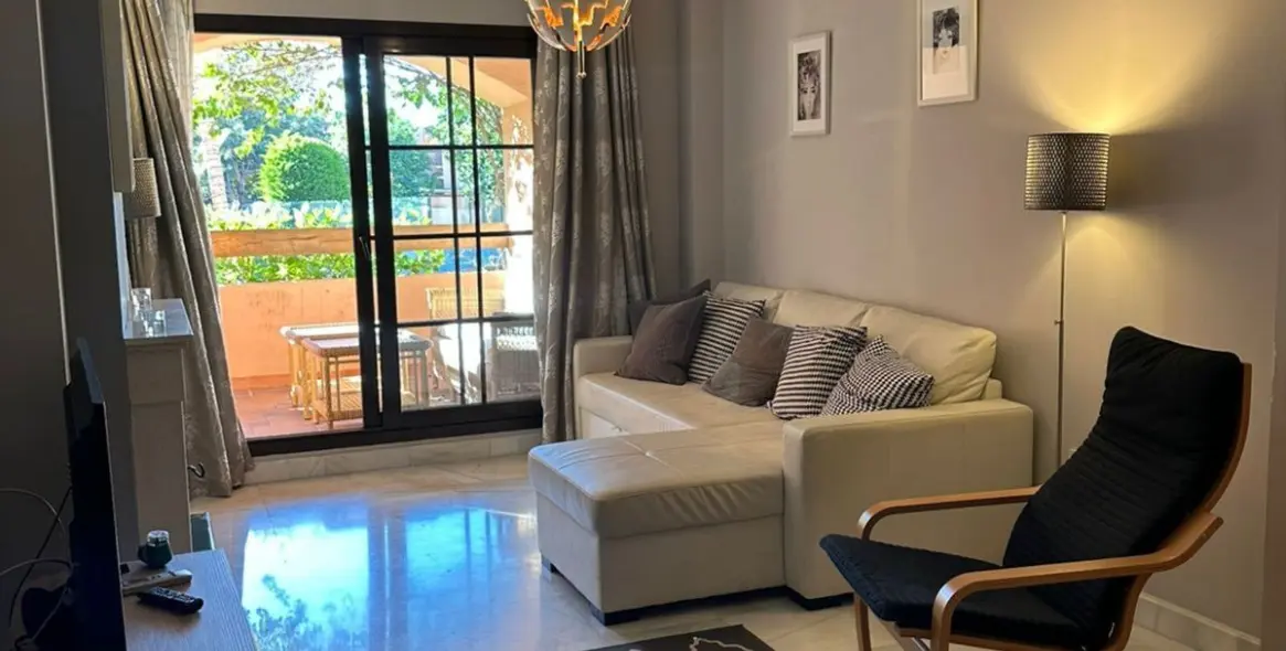 Sale of ground floor apartment in Estepona 4