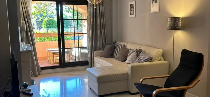 Sale of ground floor apartment in Estepona 3