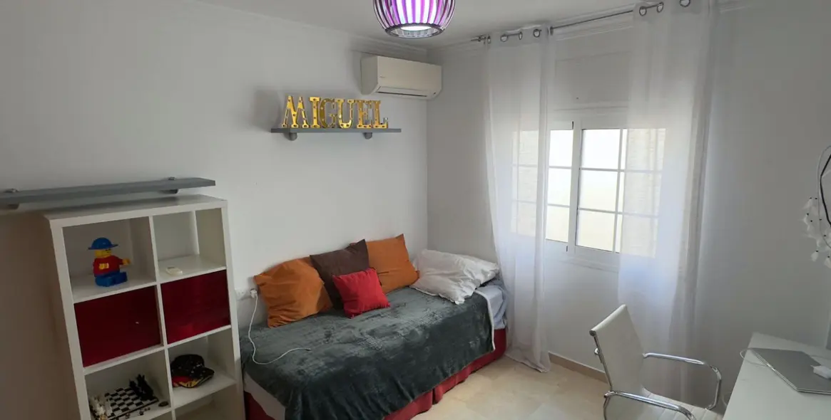 Sale of detached villa in Casares Pueblo 28