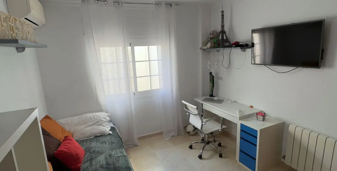 Sale of detached villa in Casares Pueblo 30