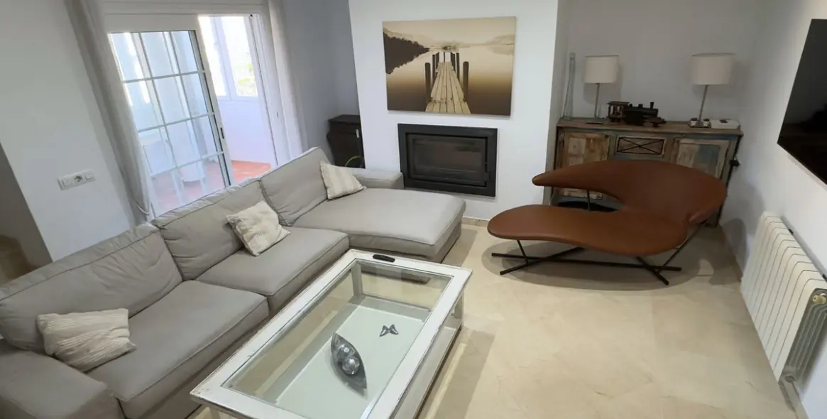 Sale of detached villa in Casares Pueblo 40