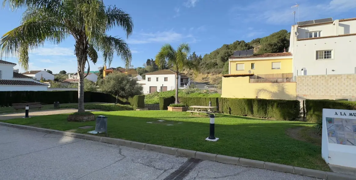 Sale of detached villa in Casares Pueblo 43