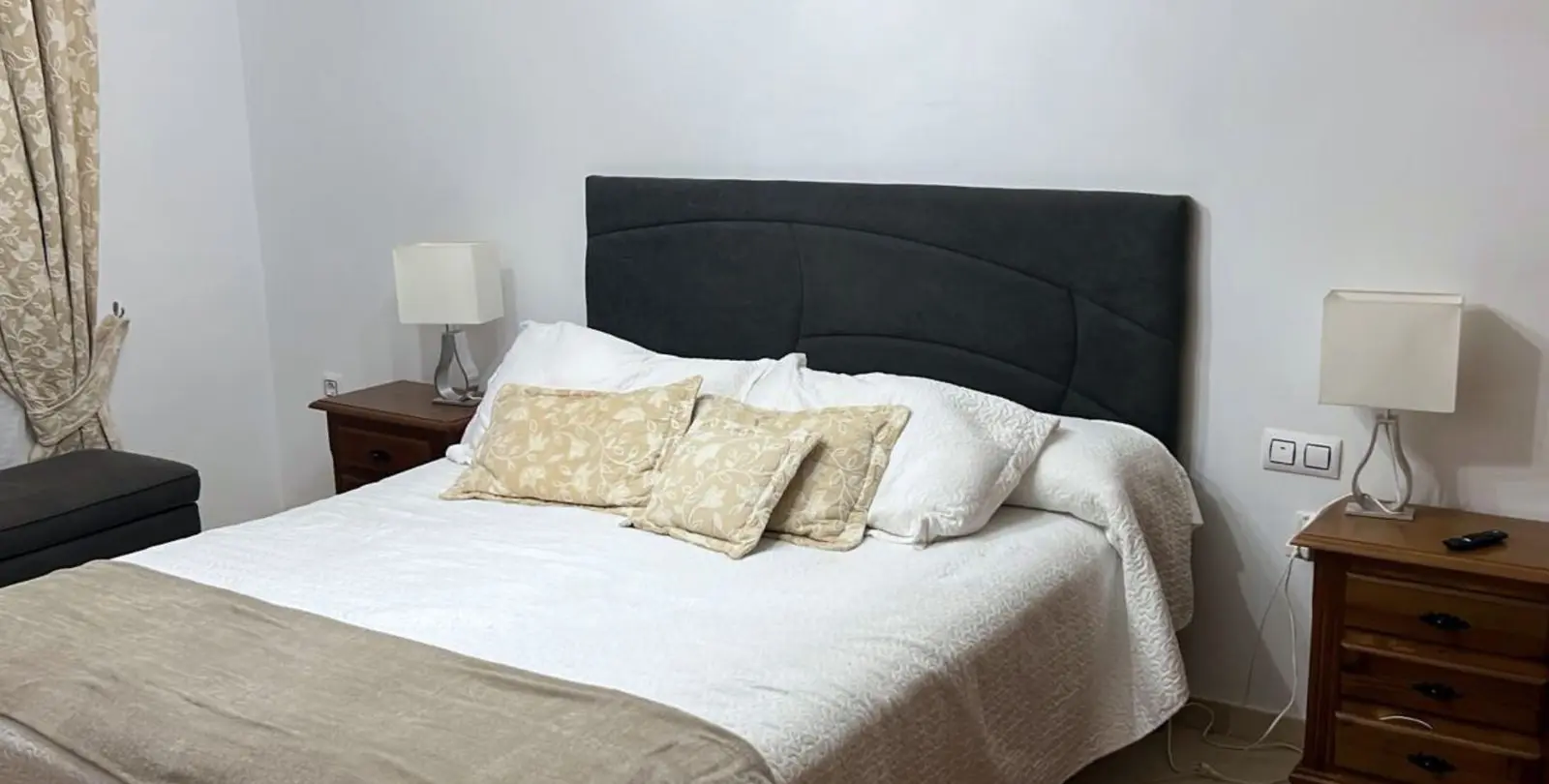 Продажа  отдельно стоящей виллы в Casares Pueblo 7