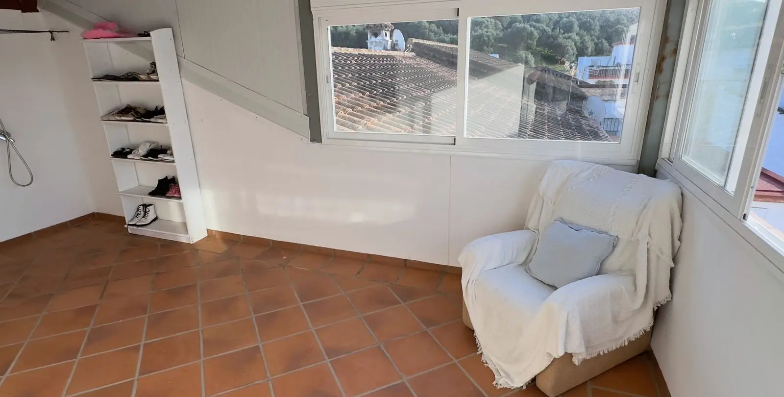 Продажа  отдельно стоящей виллы в Casares Pueblo 15