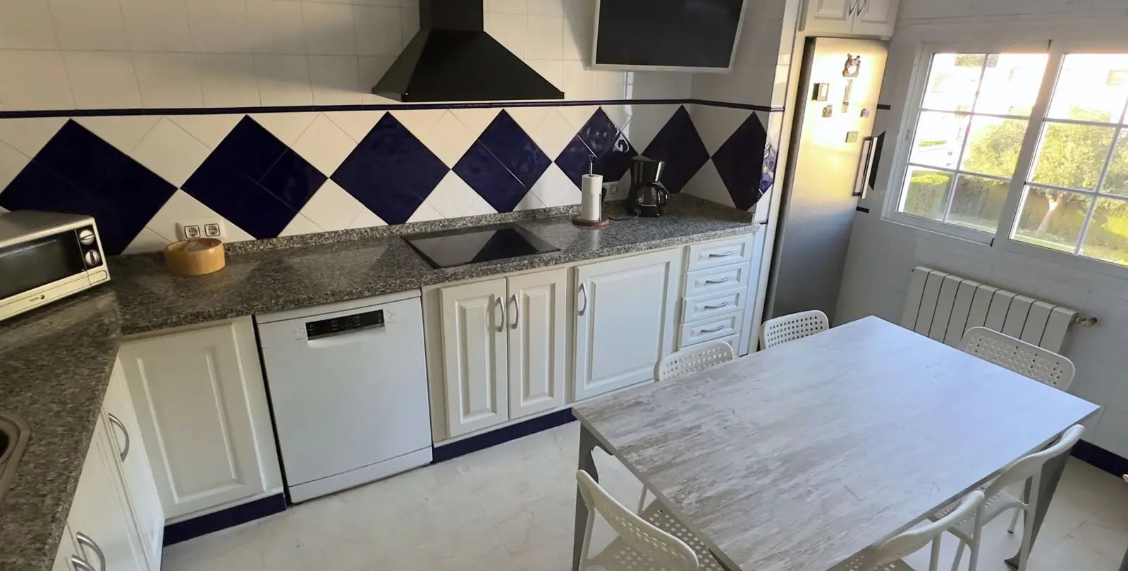 Продажа  отдельно стоящей виллы в Casares Pueblo 24