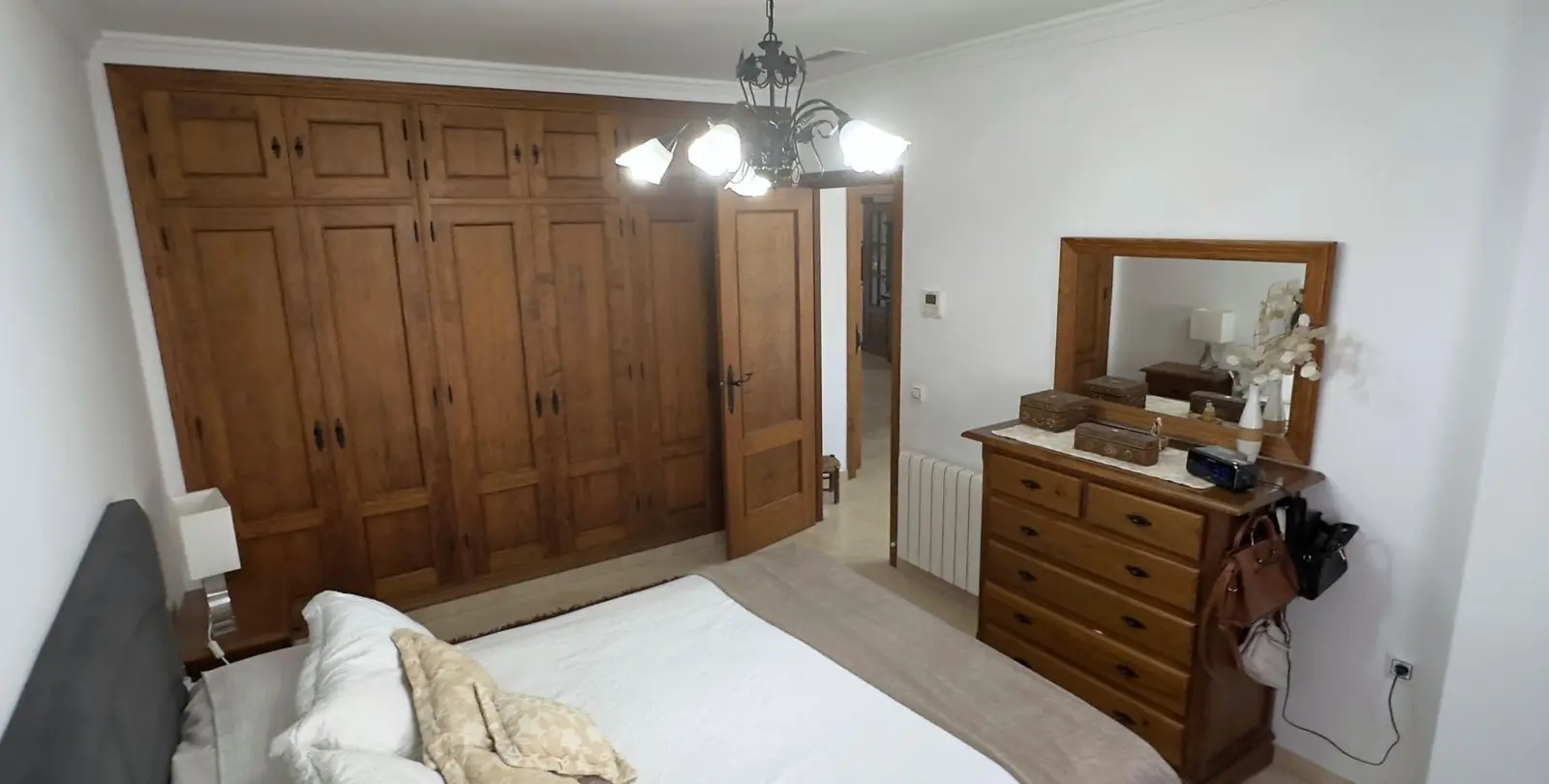 Продажа  отдельно стоящей виллы в Casares Pueblo 35