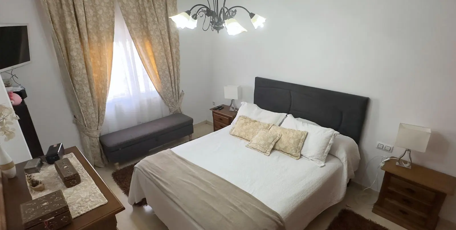 Продажа  отдельно стоящей виллы в Casares Pueblo 38