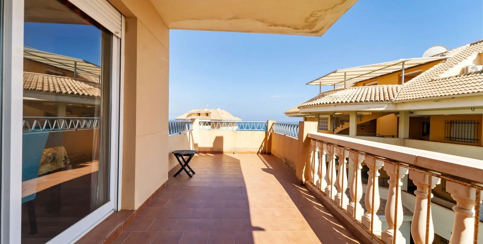Продажа апартаментов на среднем этаже в Fuengirola 2