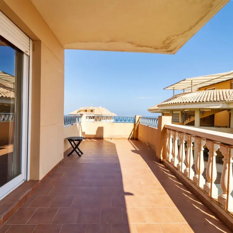 Venta de apartamento en planta media en Fuengirola