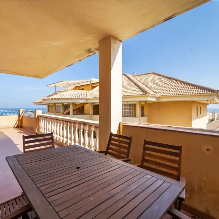 Venta de apartamento en planta media en Fuengirola