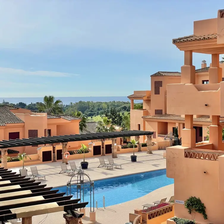 Sale of penthouse duplex in Benahavís