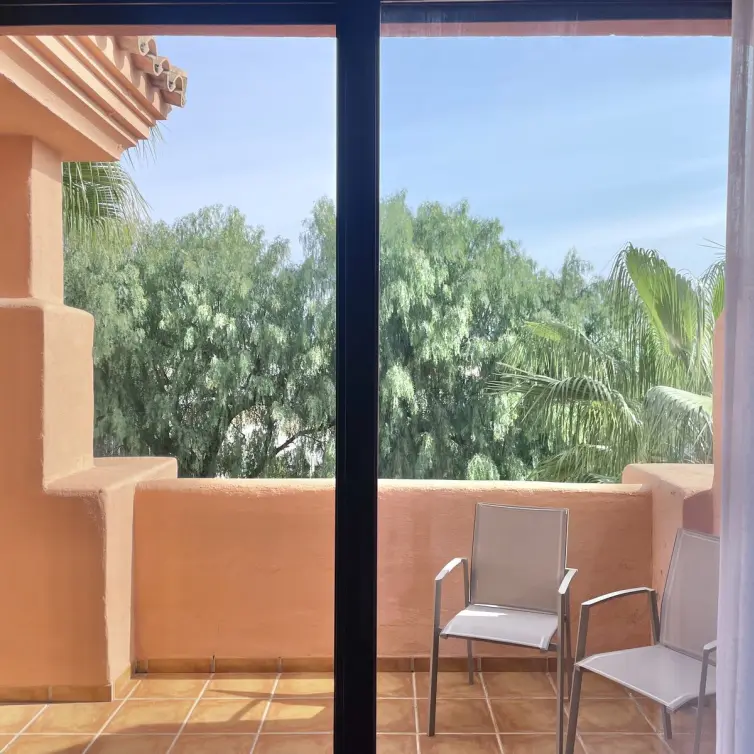 Sale of penthouse duplex in Benahavís