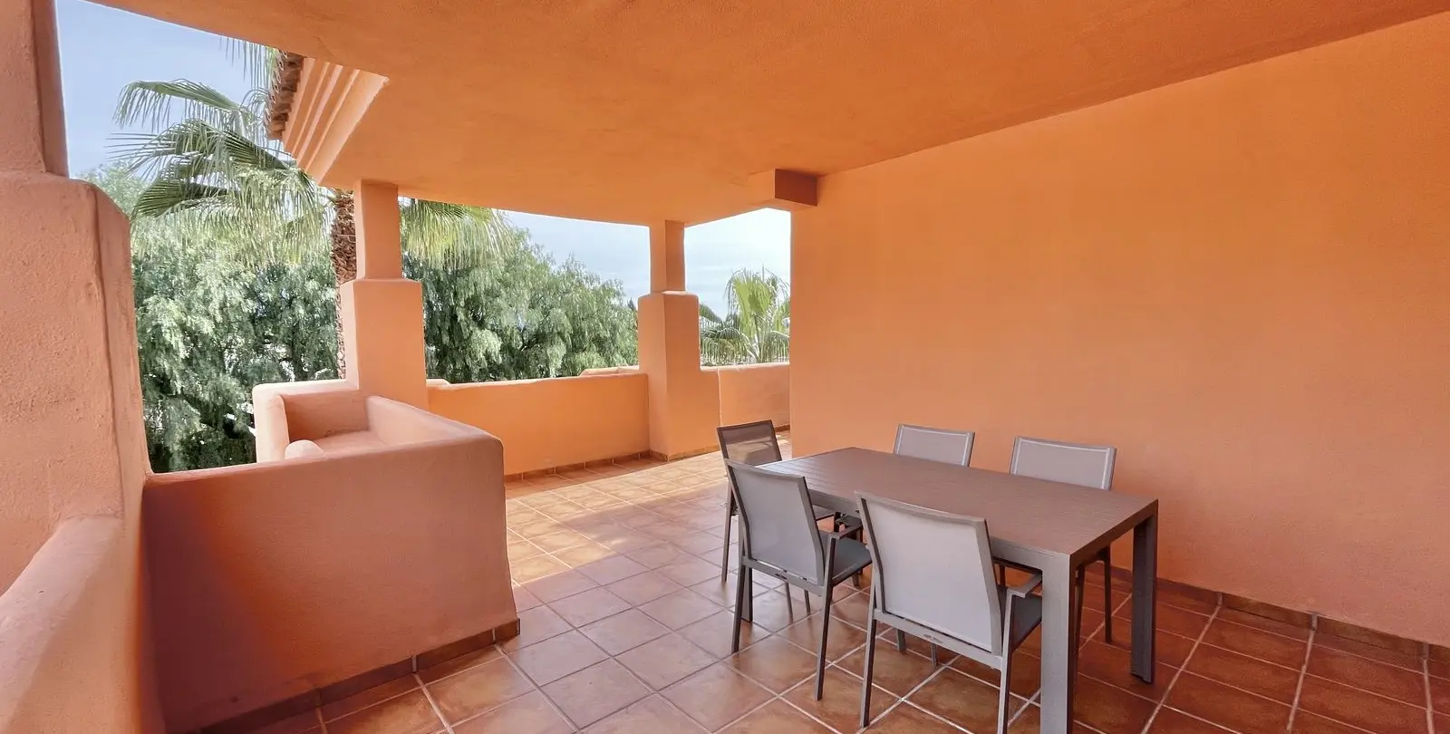 Venta de ático dúplex en Benahavís 6