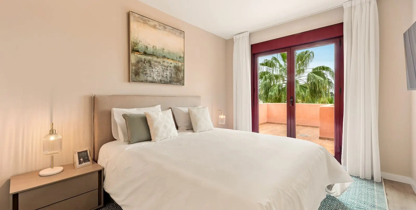Venta de ático dúplex en Benahavís 17