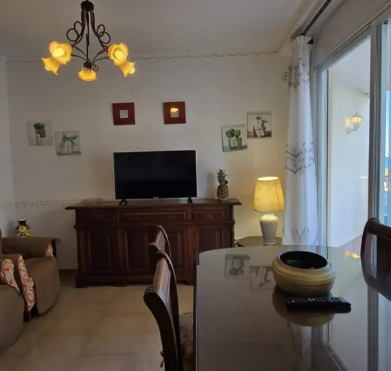 Venta de apartamento en planta media en La Carihuela