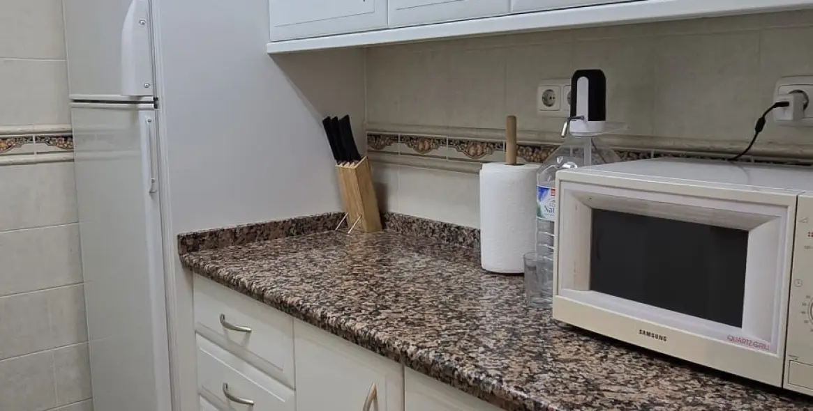 Продажа апартаментов на среднем этаже в La Carihuela 9