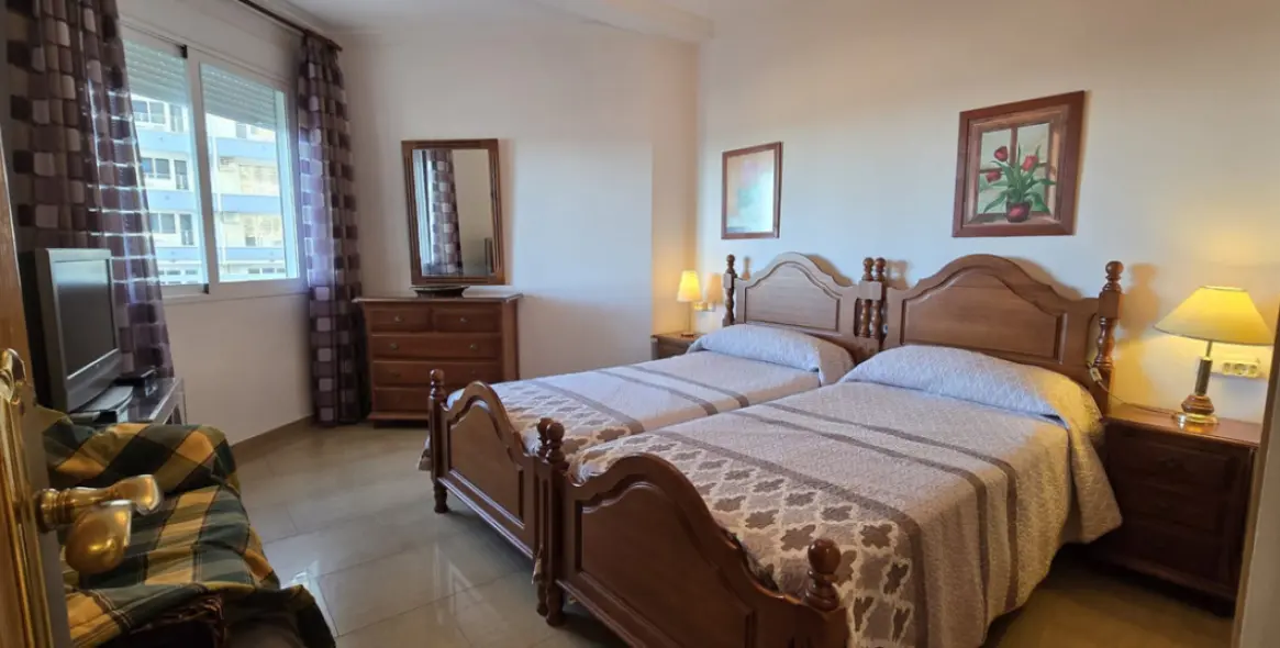 Продажа апартаментов на среднем этаже в La Carihuela 11