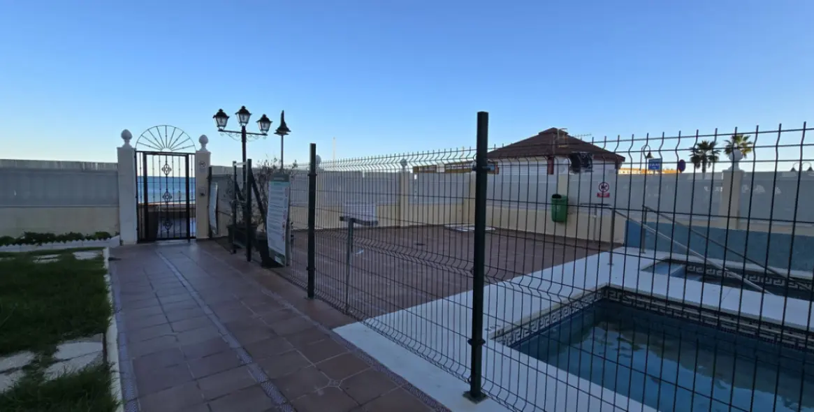 Продажа апартаментов на среднем этаже в La Carihuela 17