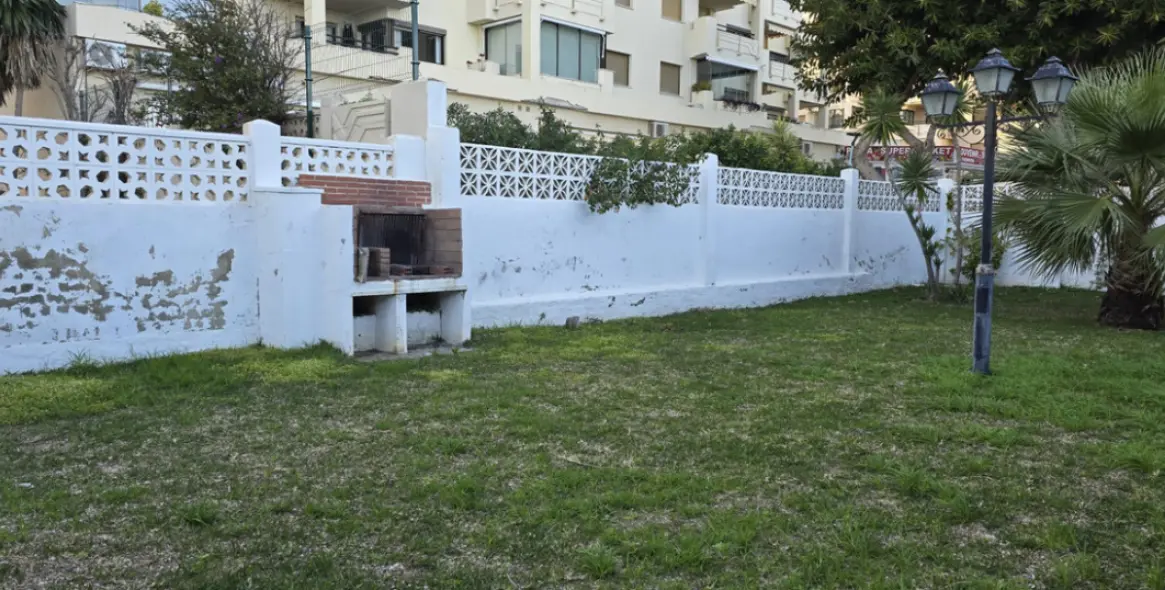 Продажа апартаментов на среднем этаже в La Carihuela 20