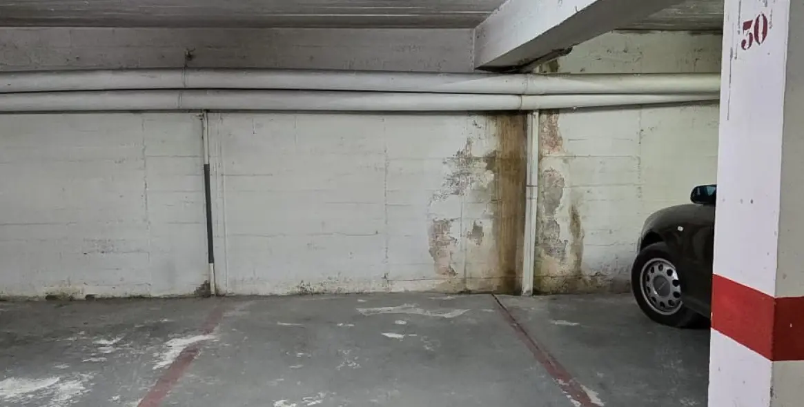 Sale of middle floor apartment in La Carihuela 23