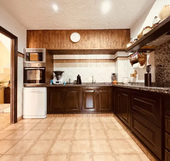 Sale of townhouse in Casares Playa