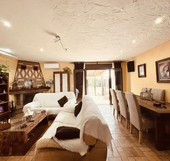 Sale of townhouse in Casares Playa