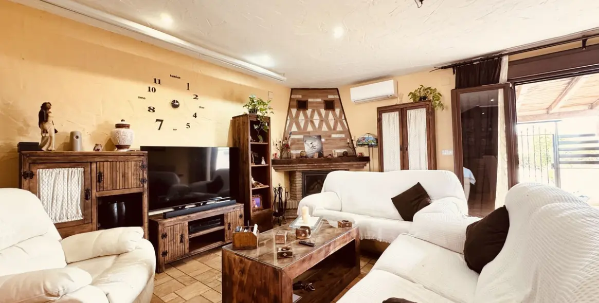 Sale of townhouse in Casares Playa 6