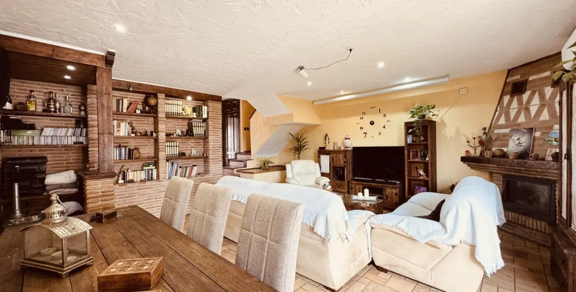 Sale of townhouse in Casares Playa 8