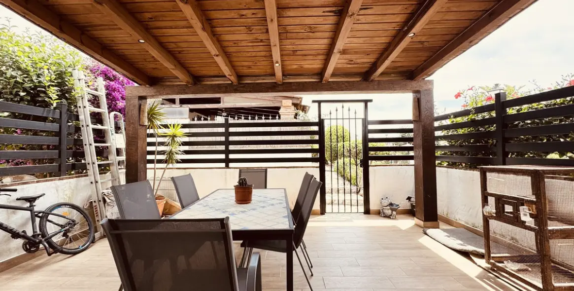 Sale of townhouse in Casares Playa 10