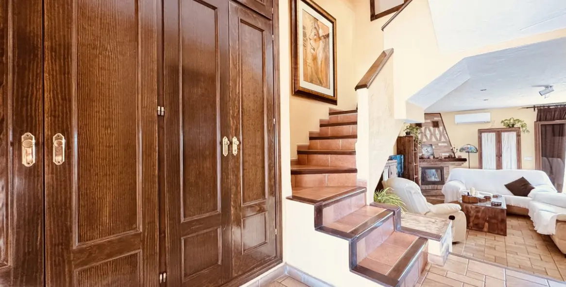 Sale of townhouse in Casares Playa 12