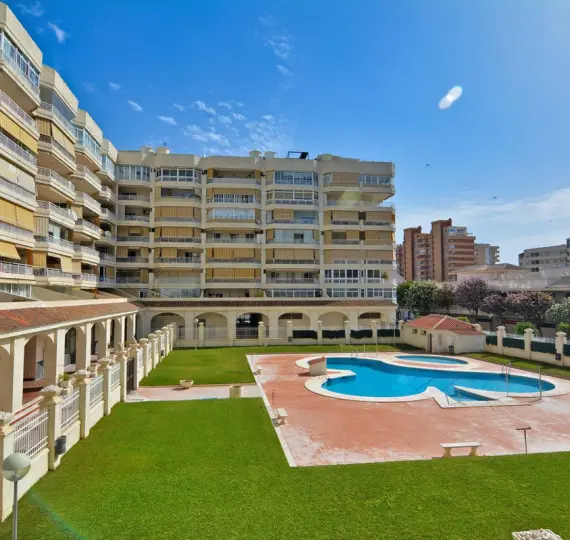 Sale of middle floor apartment in Los Boliches