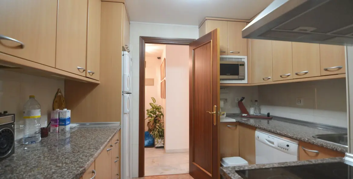 Sale of middle floor apartment in Los Boliches 13