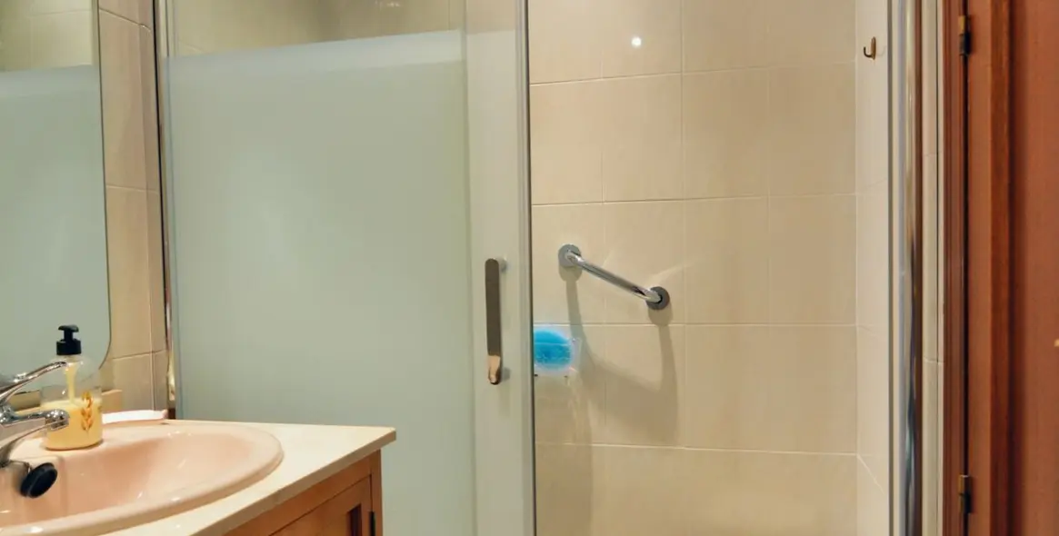 Sale of middle floor apartment in Los Boliches 15