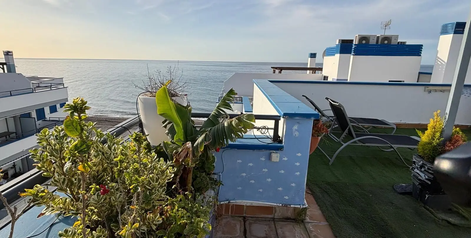 Продажа двухуровневого пентхауса в Torrox Costa 1