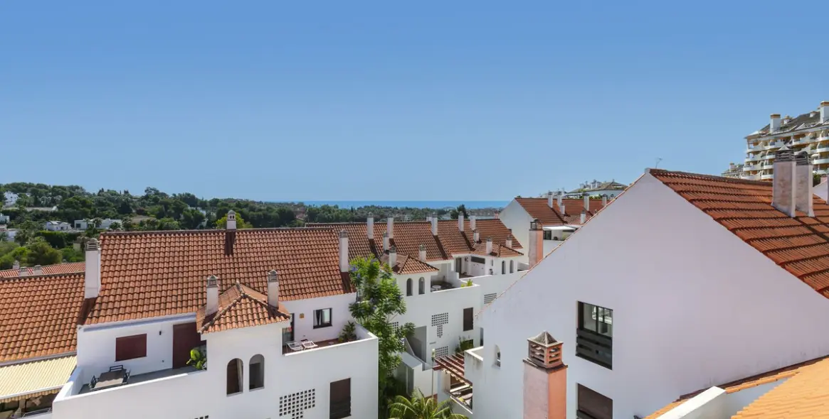 Продажа пентхауса в Nueva Andalucía 2