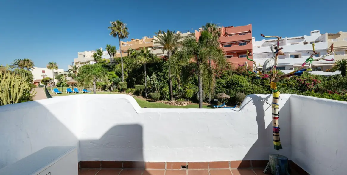 Продажа таунхауса в Casares 21