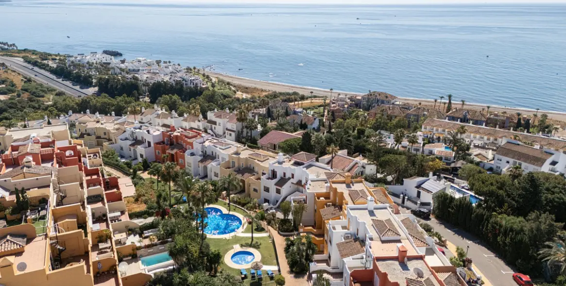 Продажа таунхауса в Casares 28