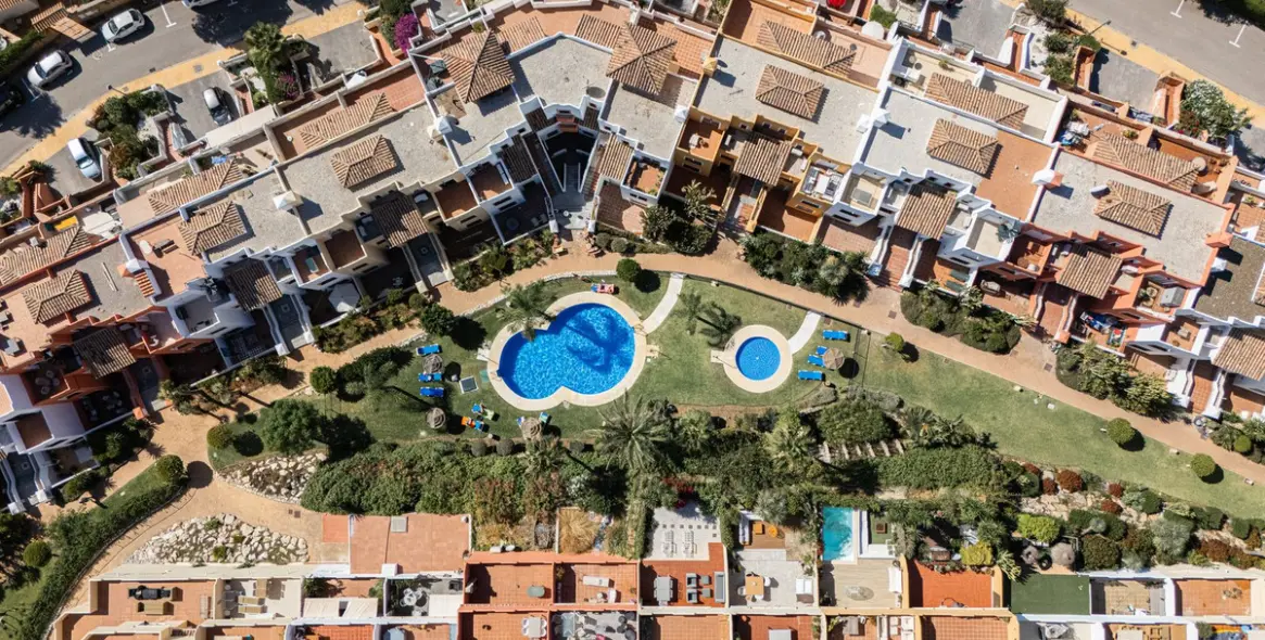 Продажа таунхауса в Casares 30