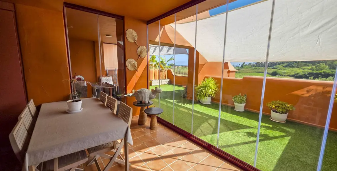 Sale of middle floor apartment in La Duquesa 17