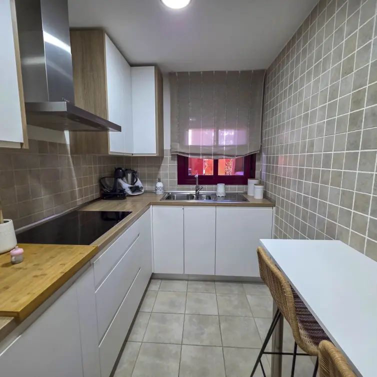Sale of middle floor apartment in La Duquesa